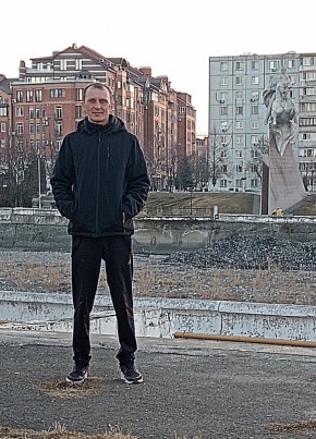 Сергей из Зернограда 42 года