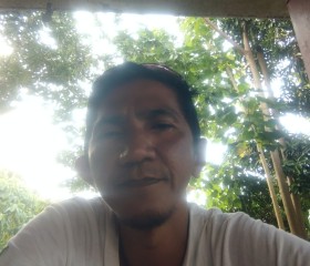 raden, 18, Mati