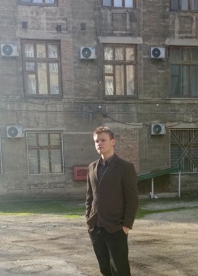 Павел, 18, Россия, Тамань