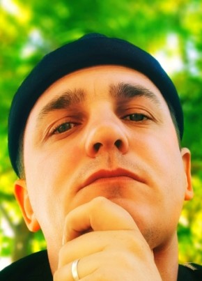 Чак из Севастополи 33 года