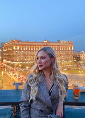 Адэль из Москвы 28 лет