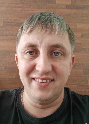 Сергей из Омска 39 лет
