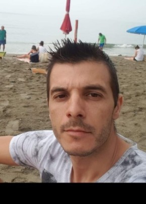 Ady, 31, Romania, Timișoara