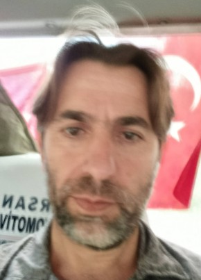 Selami из İzmit 46 лет
