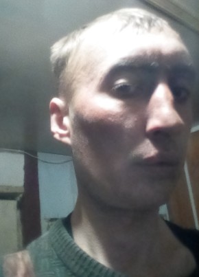 Андрей, 37, Россия, Михайловка (Приморский край)