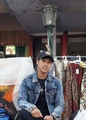 Yudhi, 20, Indonesia, Kota Semarang