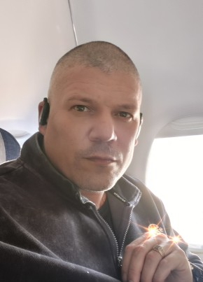Михаил из Краснодара 43 года