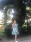 Elena, 41, Lazarevskoye