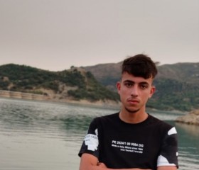 Ishak, 21, Annaba