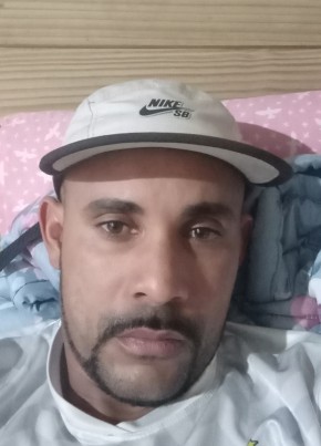 Leandro de Jesus из Itapema 34 года