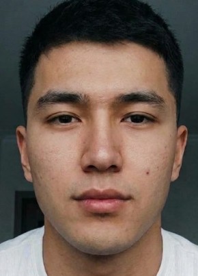 Max из Оша 21 год