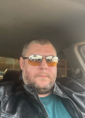Sergey из Аксая 43 года
