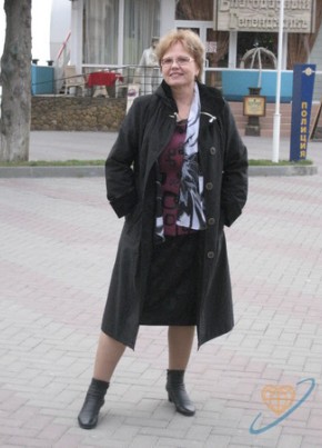Марина, 66, Россия, Геленджик