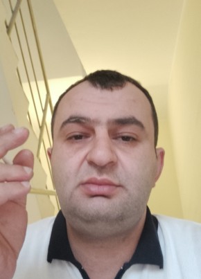Vachik, 35, Russia, Moscow