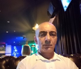 Artur, 39, Yerevan