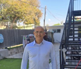 Mir, 59, Rishon LeZiyyon