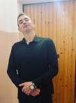 Александр, 24 года, Сургут