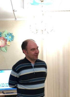 вадим из Жуковския 42 года