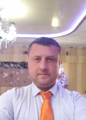 Юрий, 47, Romania, Sectorul 1