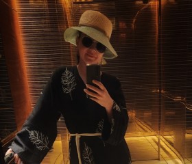 Agata, 38, Moscow