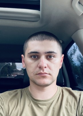 Александр, 27, Україна, Торез