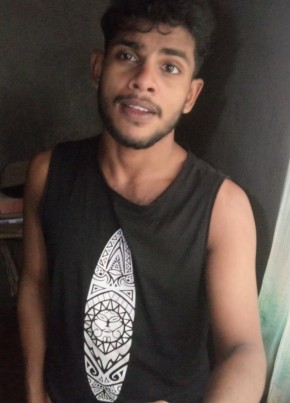 Hansaka Fernando, 24, Sri Lanka, Moratuwa