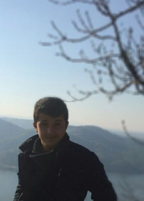 Salih, 25, Türkiye Cumhuriyeti, Çarşamba