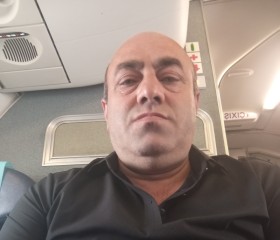 Ali, 48, Baku