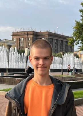 Maksim, 21, Russia, Saint Petersburg