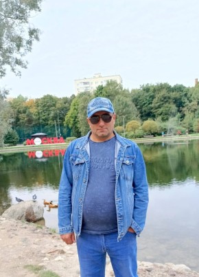 Артур из Москвы 47 лет