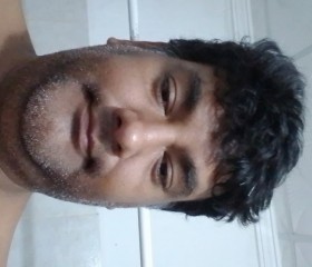 Eduardo aguilar, 44, Santa Fe de la Vera Cruz