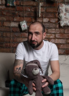 Александр из Братска 32 года