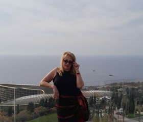 Mila, 61, Los Angeles