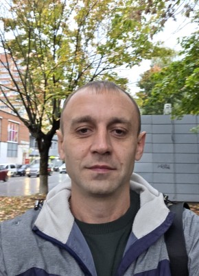 Михаил из Подольска 39 лет