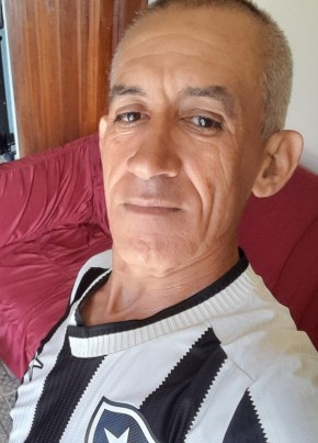 Edimilson Fernan из Brumado 53 года