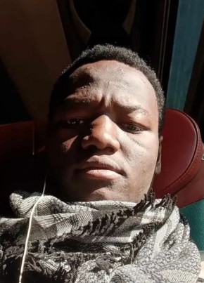 Abdou из Algiers 22 года