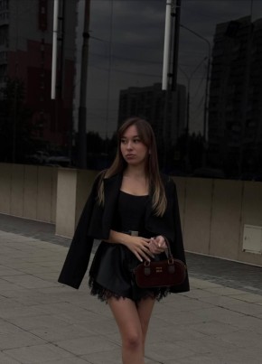 Диана из Новосибирска 19 лет