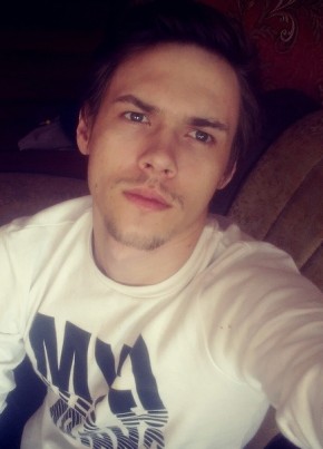 Данил, 26, Россия, Калачинск