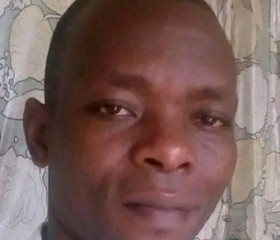 Bissa-Bangue, 37, Bangui