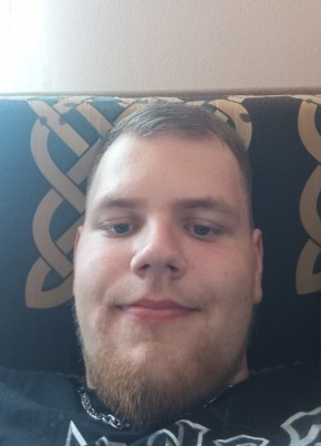 Tomáš bílý из Plzeň 22 года