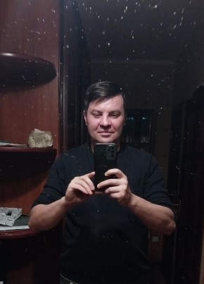 Maksim, 45, Russia, Moscow