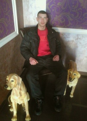 Евгений, 36, Россия, Трудовое