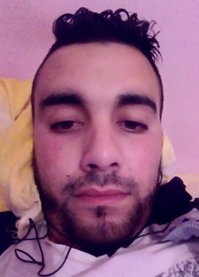 Joseph , 30, People’s Democratic Republic of Algeria, Boghni