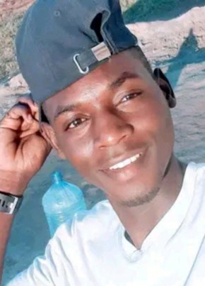 Daniel  Jackson из Lusaka 26 лет