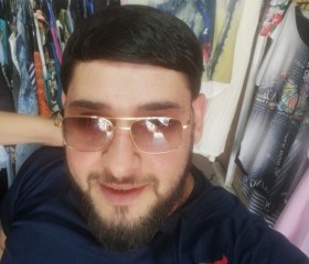 Arm, 29, Yerevan