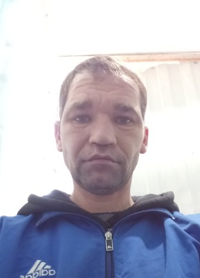 Александр из Моздока 43 года