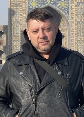 Денис из Томска 51 год