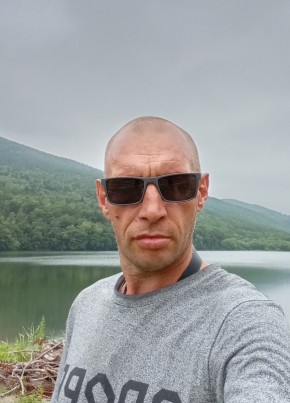 Алексей из Южно-Сахалинска 41 год