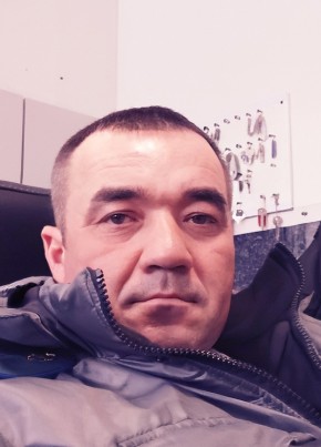 Дмитрий из Нижнекамска 42 года