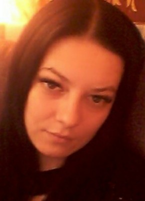 Алена, 29, Россия, Саратов